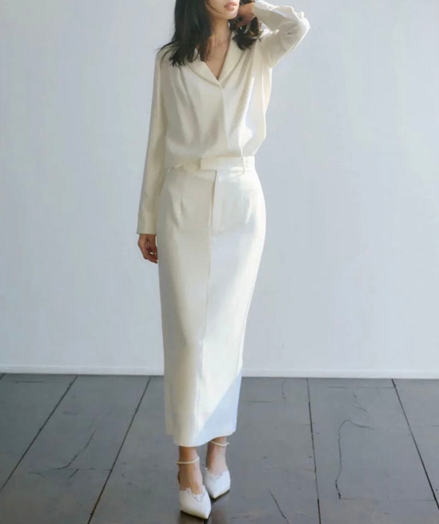 ダブルサテンショールカラーブラウス （ECRU）