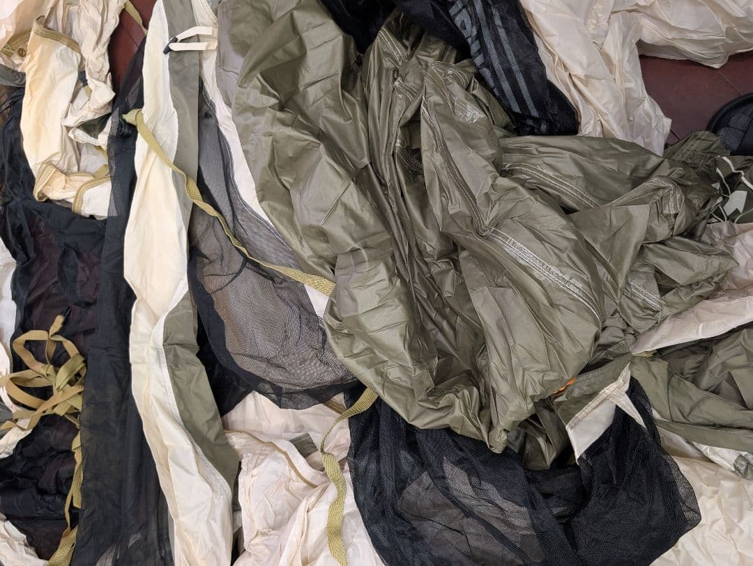 コールマン　タフスクリーン2ルームハウス（オリーブ／サンド）