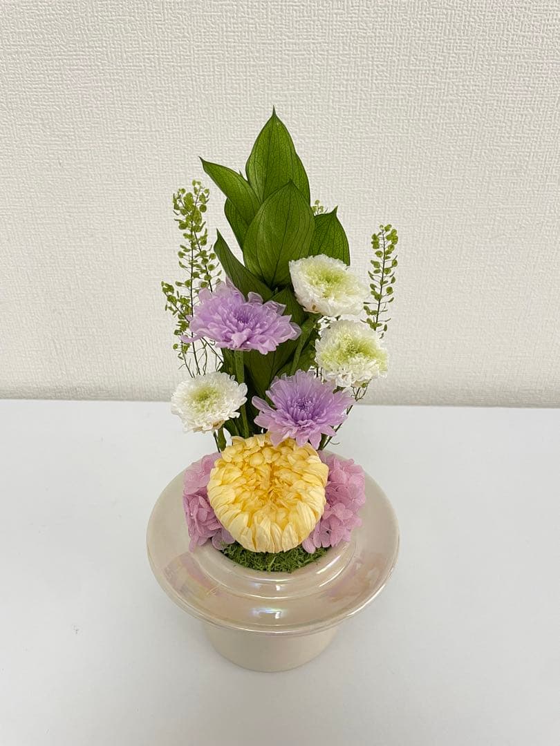 プリザーブドフラワー仏花　ソフトイエロー一基＆佐藤走波カップ&ソーサーおまとめ