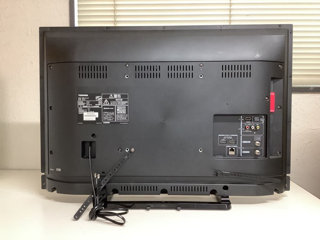 東芝 REGZA 32インチ液晶テレビ 32V31 2020年製