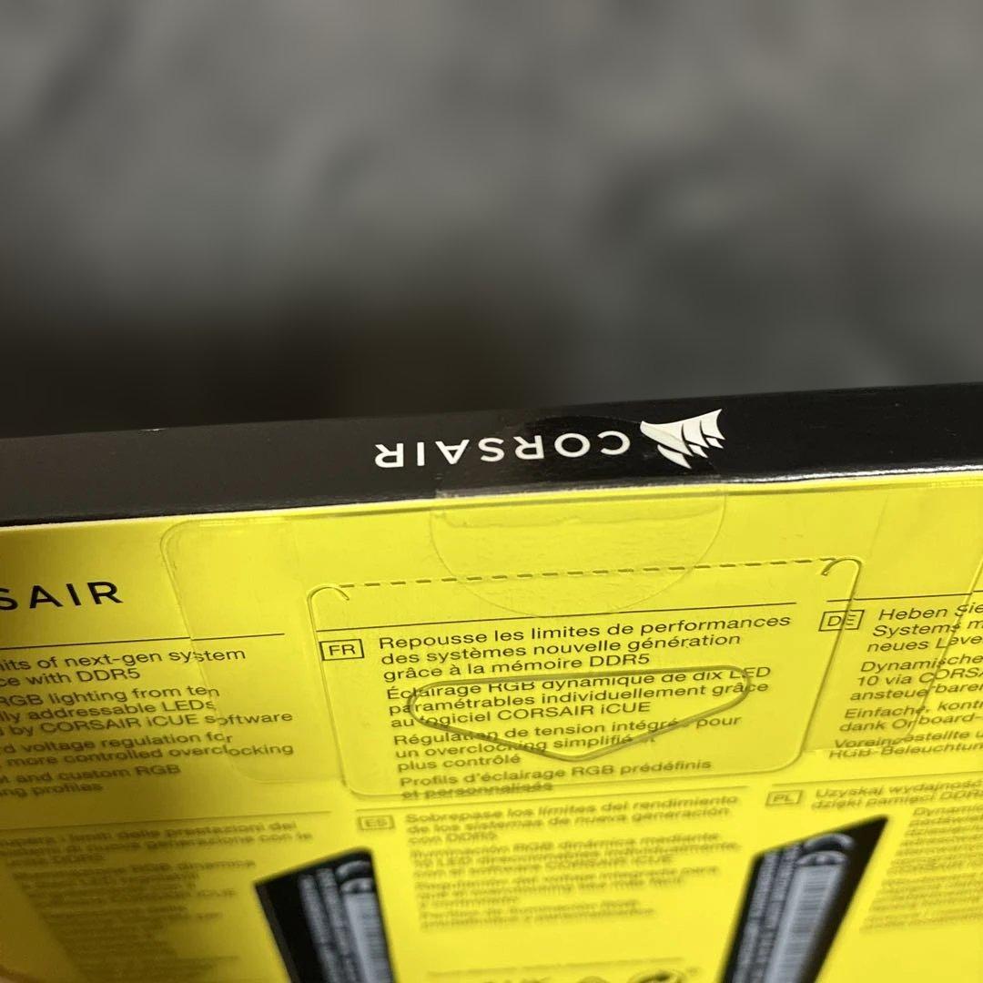 メモリー CORSAIR VENGEANCE RGB DDR5 32GB 6000MHz