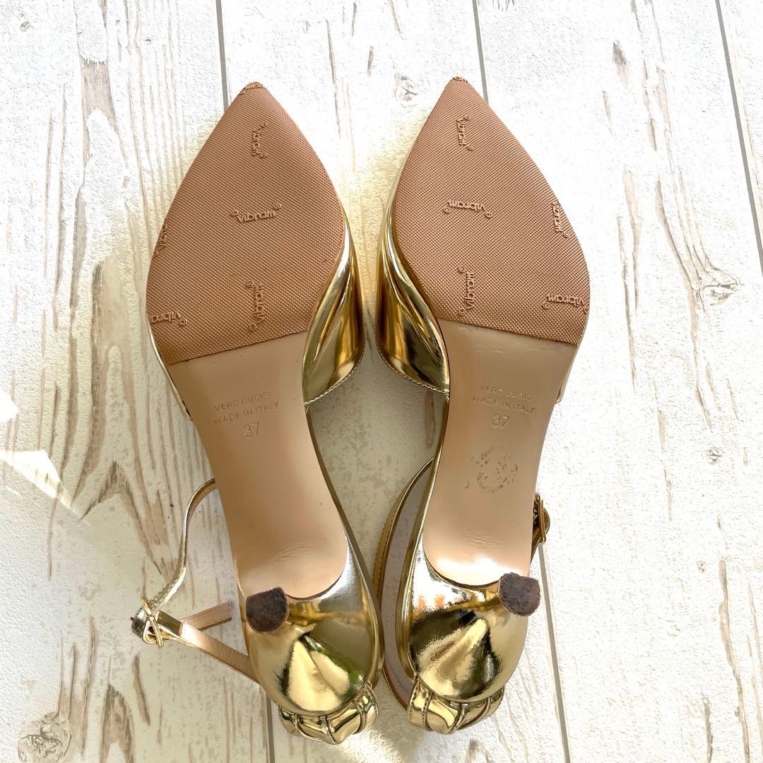 NEBULONI E. ゴールド ポインテッドトゥミュール