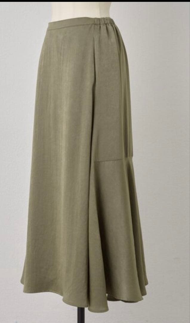 BEARDSLEY 25300円　バックマーメイドスカート