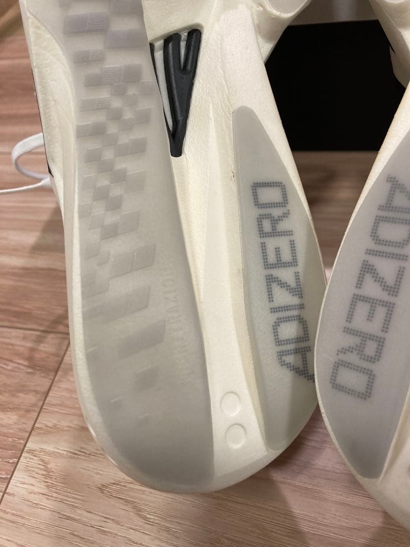 アディゼロ タクミセン11 27.0