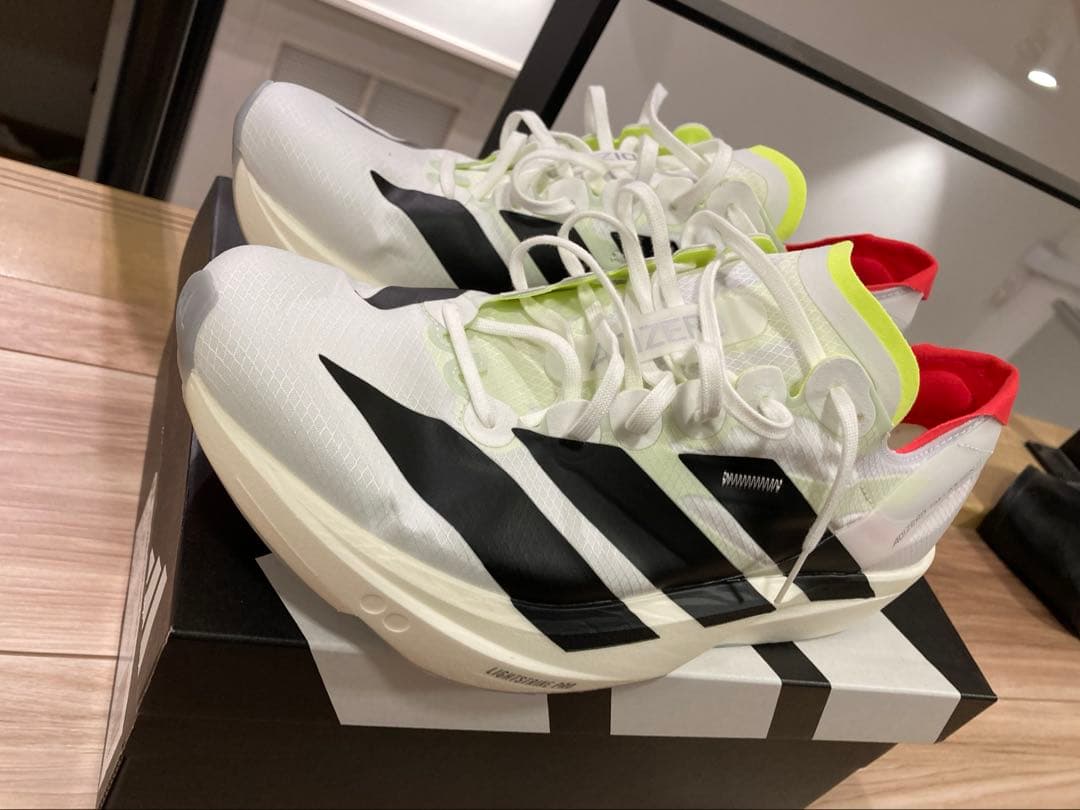 アディゼロ タクミセン11 27.0