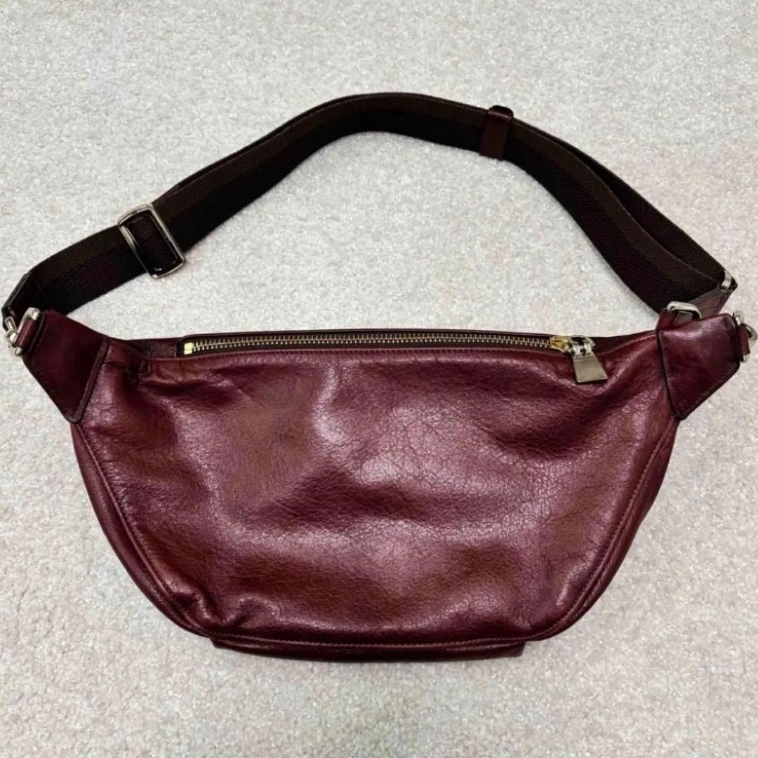 アニアリ　レザーボディバッグ　ワインレッド　ブラウン　ショルダー　aniary