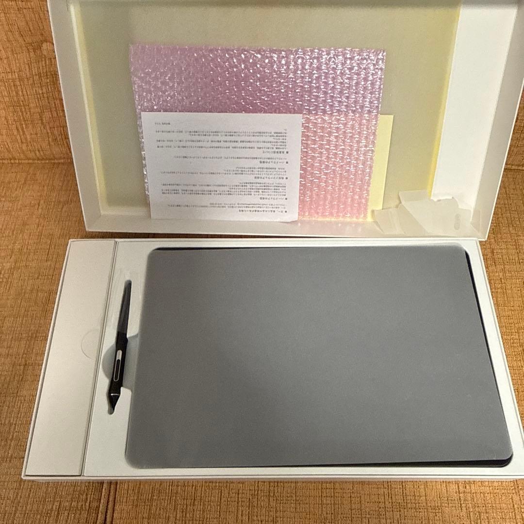 Wacom Cintiq Pro 16 DTH-1620/AK0 液晶ペンタブ