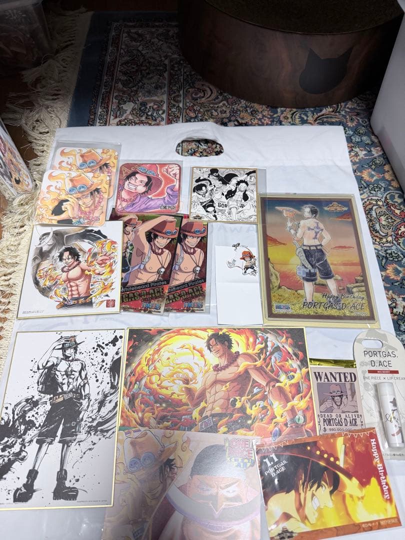 ONE PIECE エース　缶バッジ