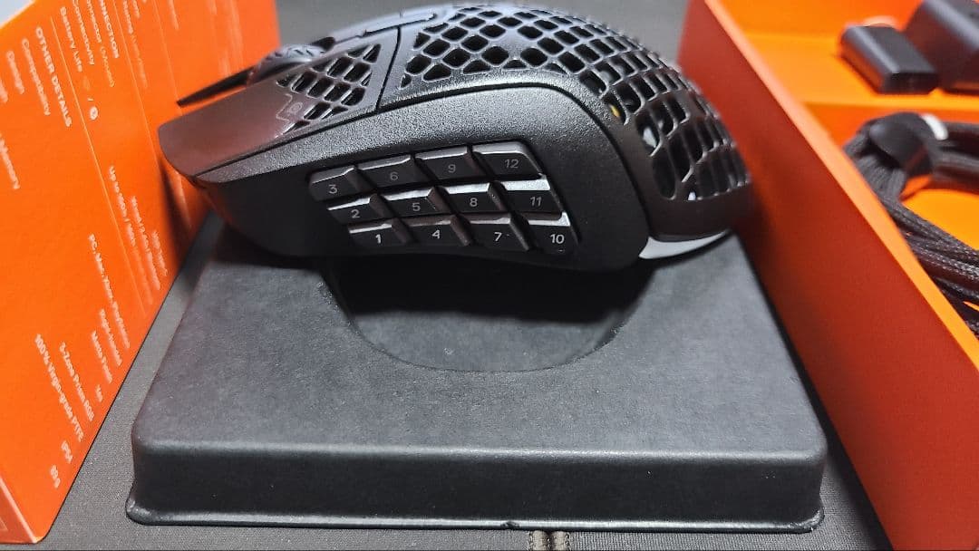 SteelSeries Aerox 9 Wireless ゲーミングマウス