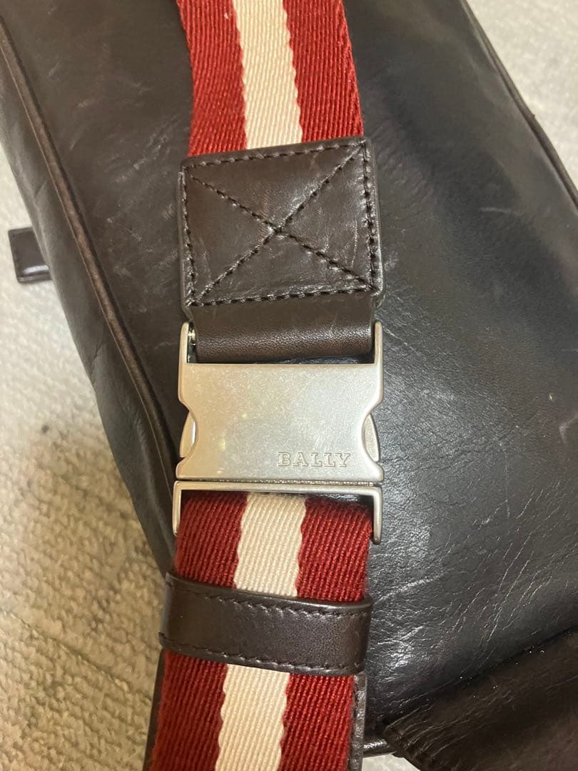 BALLY ボディバッグ　ブラウン系