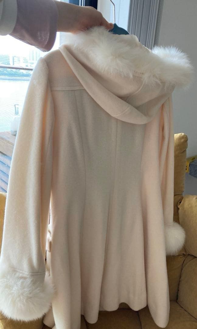 【さくら】LODISPOTTO スウィートリュバンダッフルコート　白