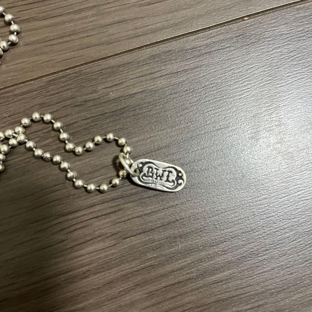 ビルウォールレザーネックレス