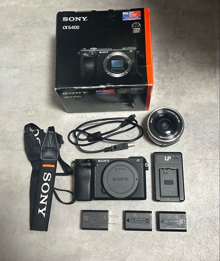 Sony α6400 本体+レンズ(SONY SEL1650PZ)
