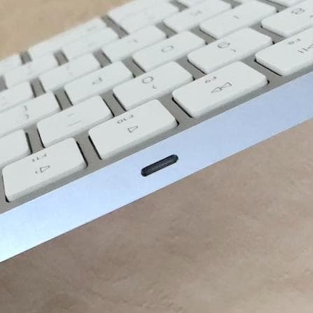 使用少｜Touch ID｜Magic Keyboard｜US配列｜テンキー