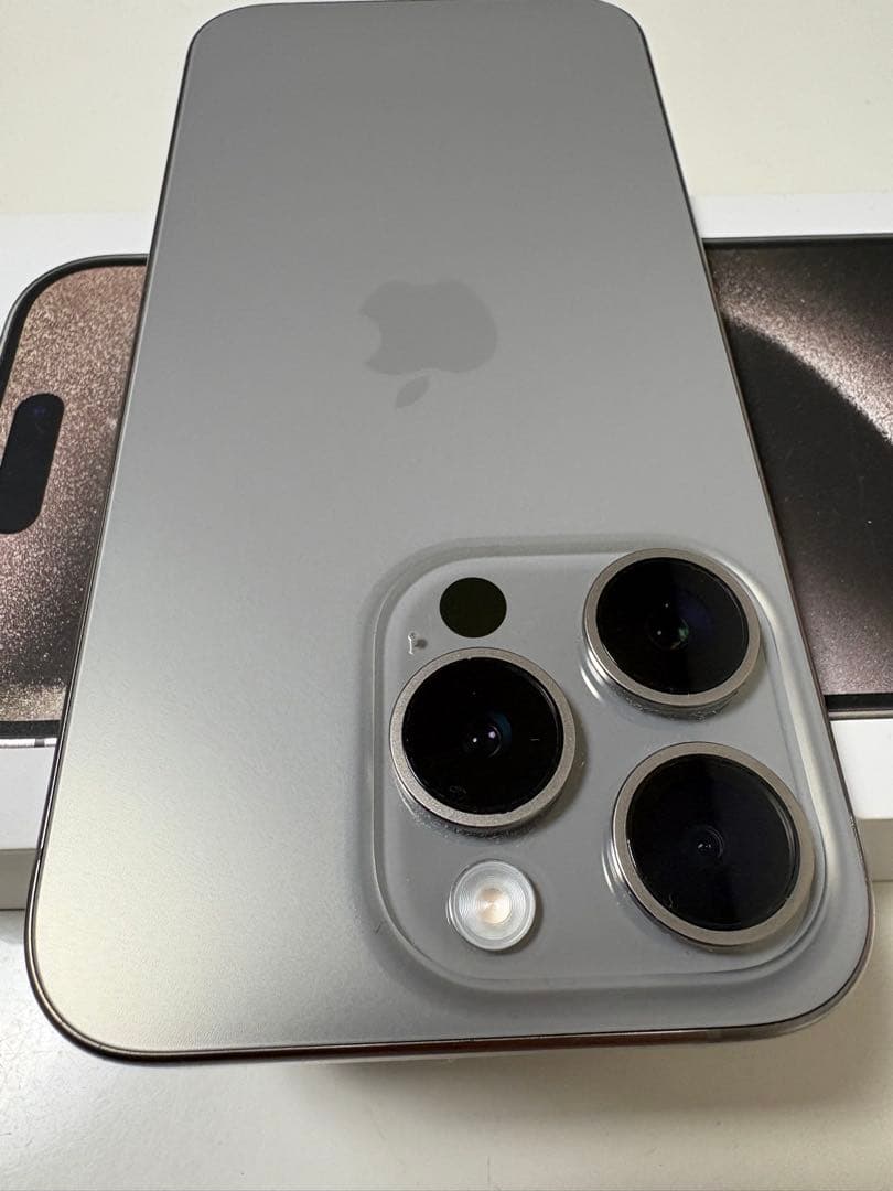 [おまけ付き]iPhone15pro 256GB SIMフリー