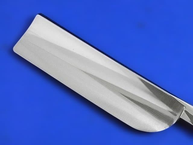 未使用 岩崎西洋剃刀 玉鋼 レーザ IWSAKI TMHAGANE RAZOR