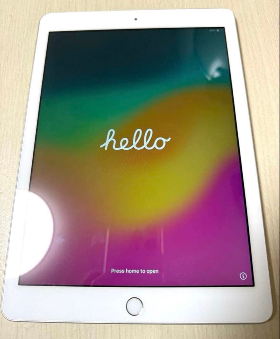 Apple iPad 第６世代 シルバー WiFi 32GB