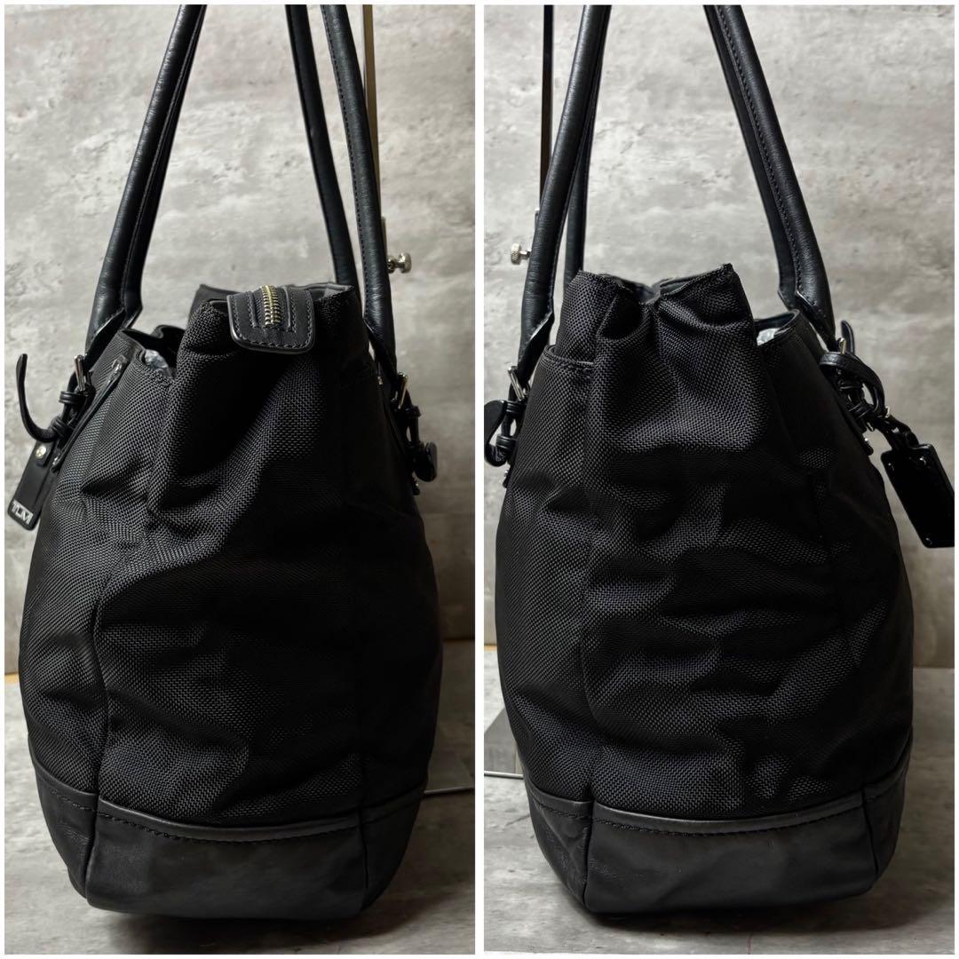 TUMI トートバッグ ビジネス レザー 本革 肩掛け可能 ブラック 保存袋