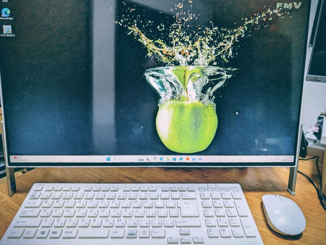 FMV ESPRIMO23.8液晶一体型PC Windows1124H2