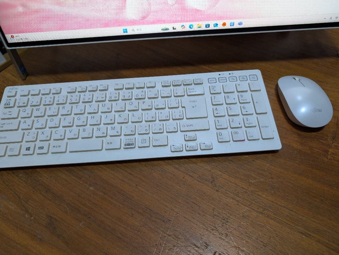 FMV ESPRIMO23.8液晶一体型PC Windows1124H2