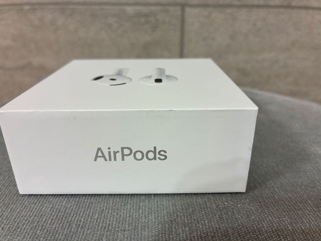 Apple AirPods 4 本体 ノイキャン非搭載 MXP63J/A