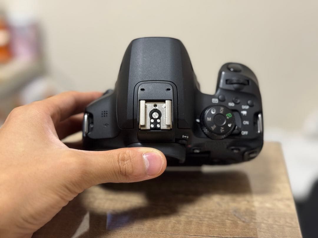 Canon EOS Kiss X10i デジタル一眼レフカメラ