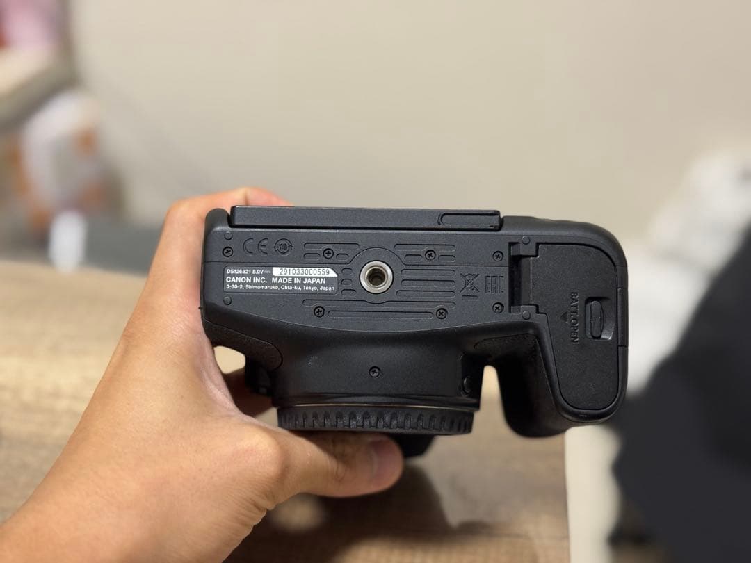 Canon EOS Kiss X10i デジタル一眼レフカメラ