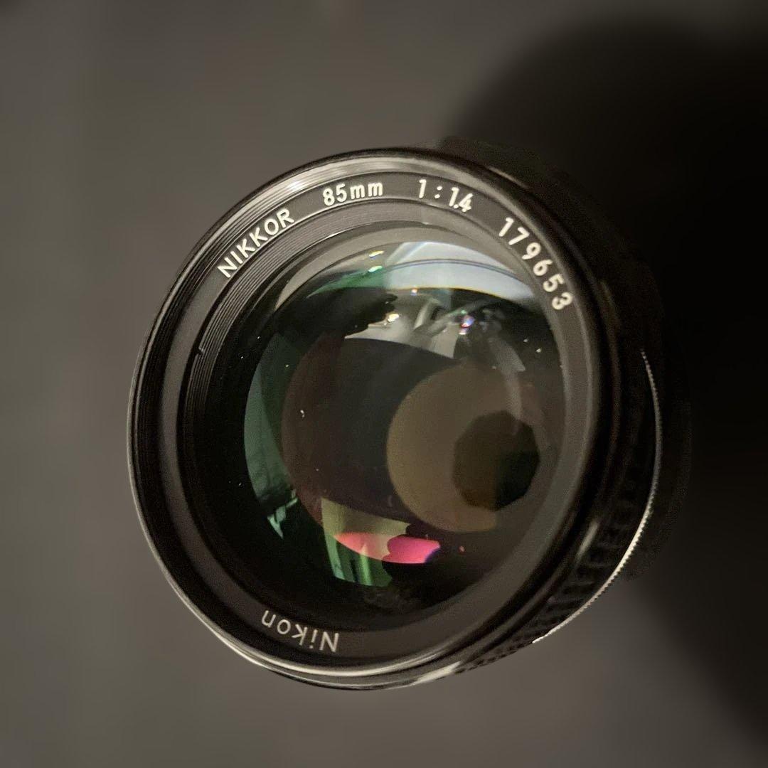 ニコン Ai-s Nikkor 85mm F1.4 231