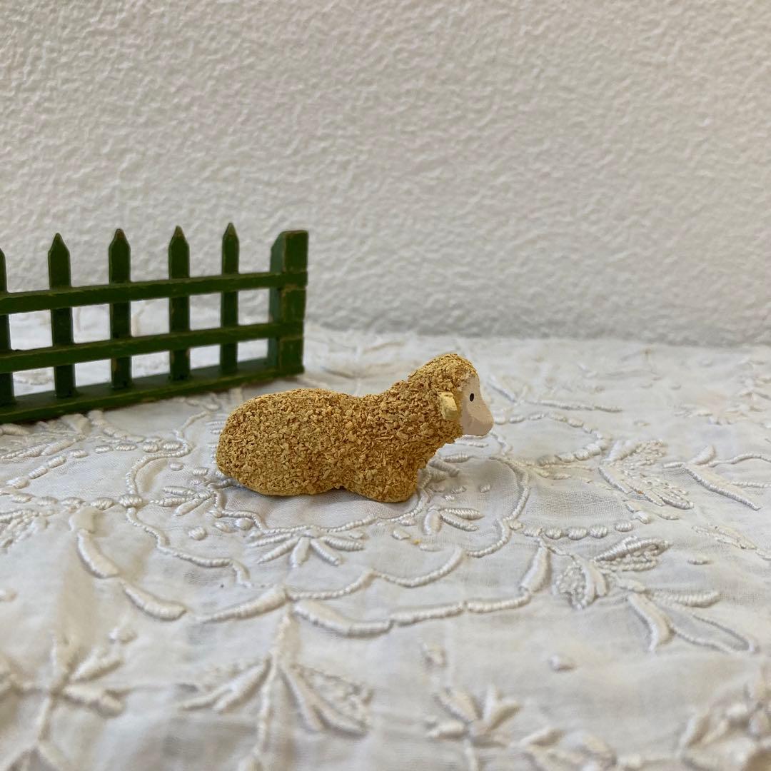 WF23ドイツアンティークザイフェン木製 ひつじ×2 羊飼い　柵　建物5点セット