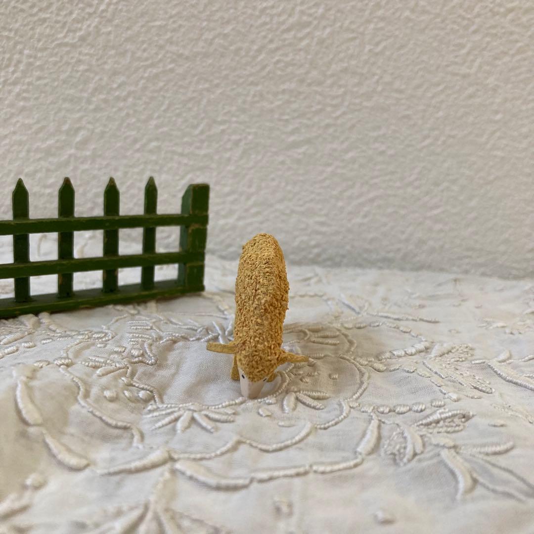WF23ドイツアンティークザイフェン木製 ひつじ×2 羊飼い　柵　建物5点セット