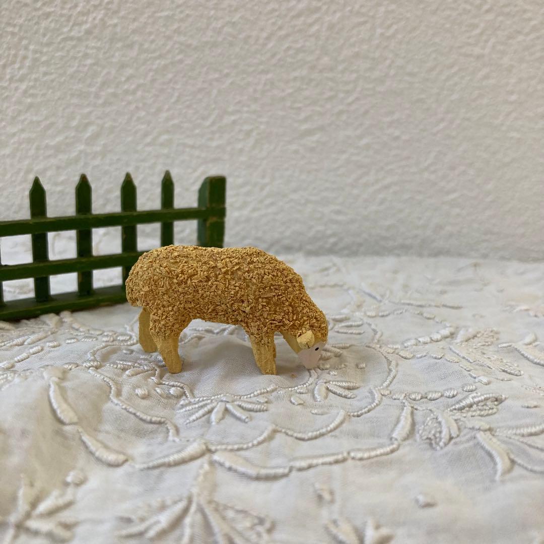 WF23ドイツアンティークザイフェン木製 ひつじ×2 羊飼い　柵　建物5点セット