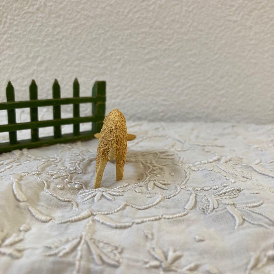 WF23ドイツアンティークザイフェン木製 ひつじ×2 羊飼い　柵　建物5点セット