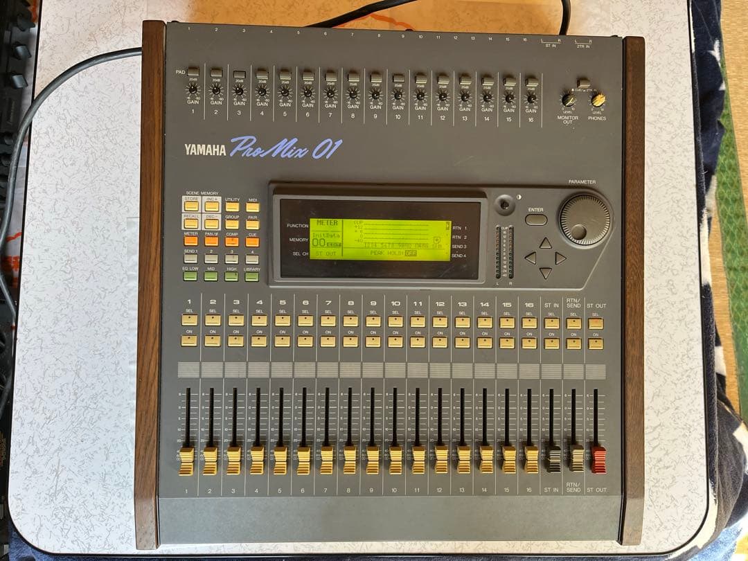 YAMAHA ProMix 01 デジタルミキサー