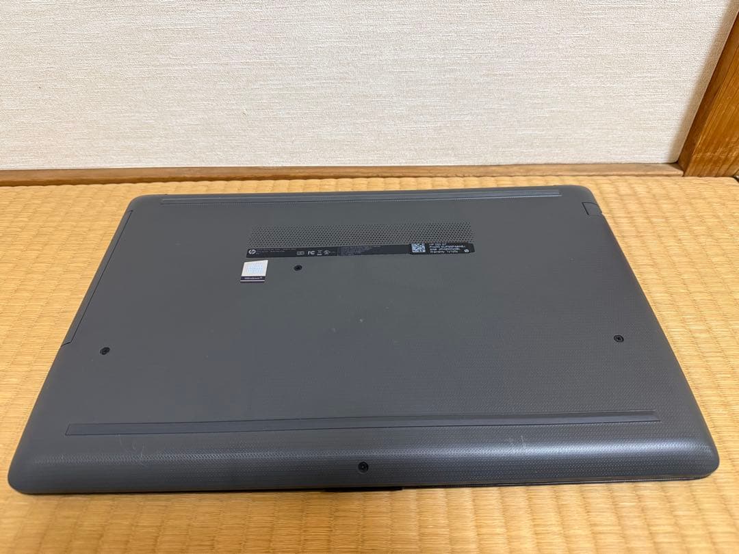 HP ノートパソコン Core i5第8世代。15.6イ ンチ。