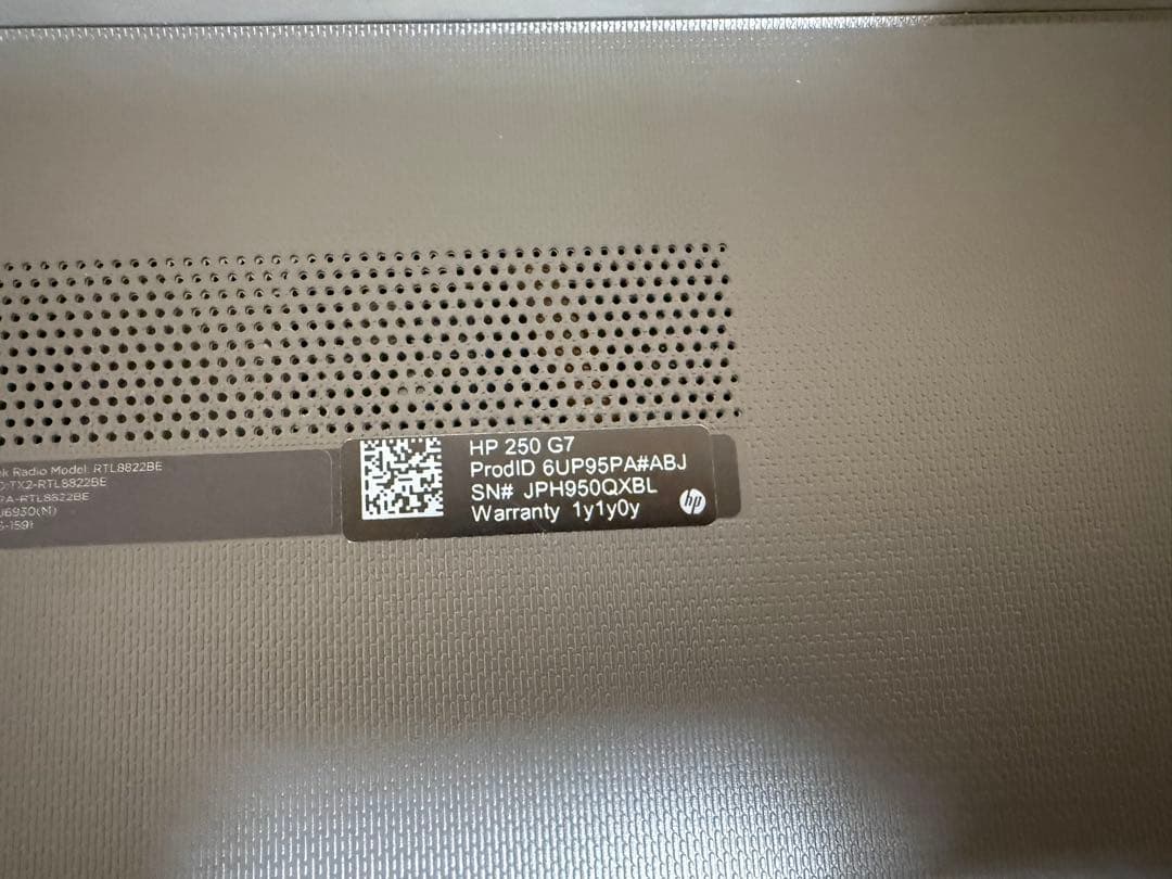 HP ノートパソコン Core i5第8世代。15.6イ ンチ。