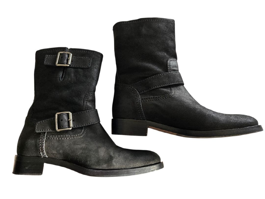 美品・箱付き miumiu ミュウミュウ レザー エンジニアブーツ 23.5㎝