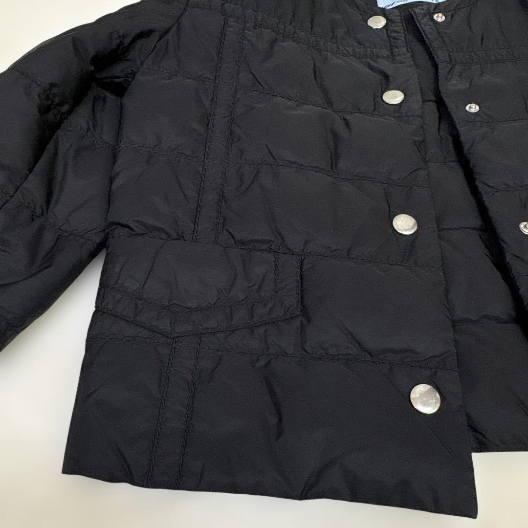 PRADA ライトダウン ブラック ダウンジャケット 三角プレート ノーカラー