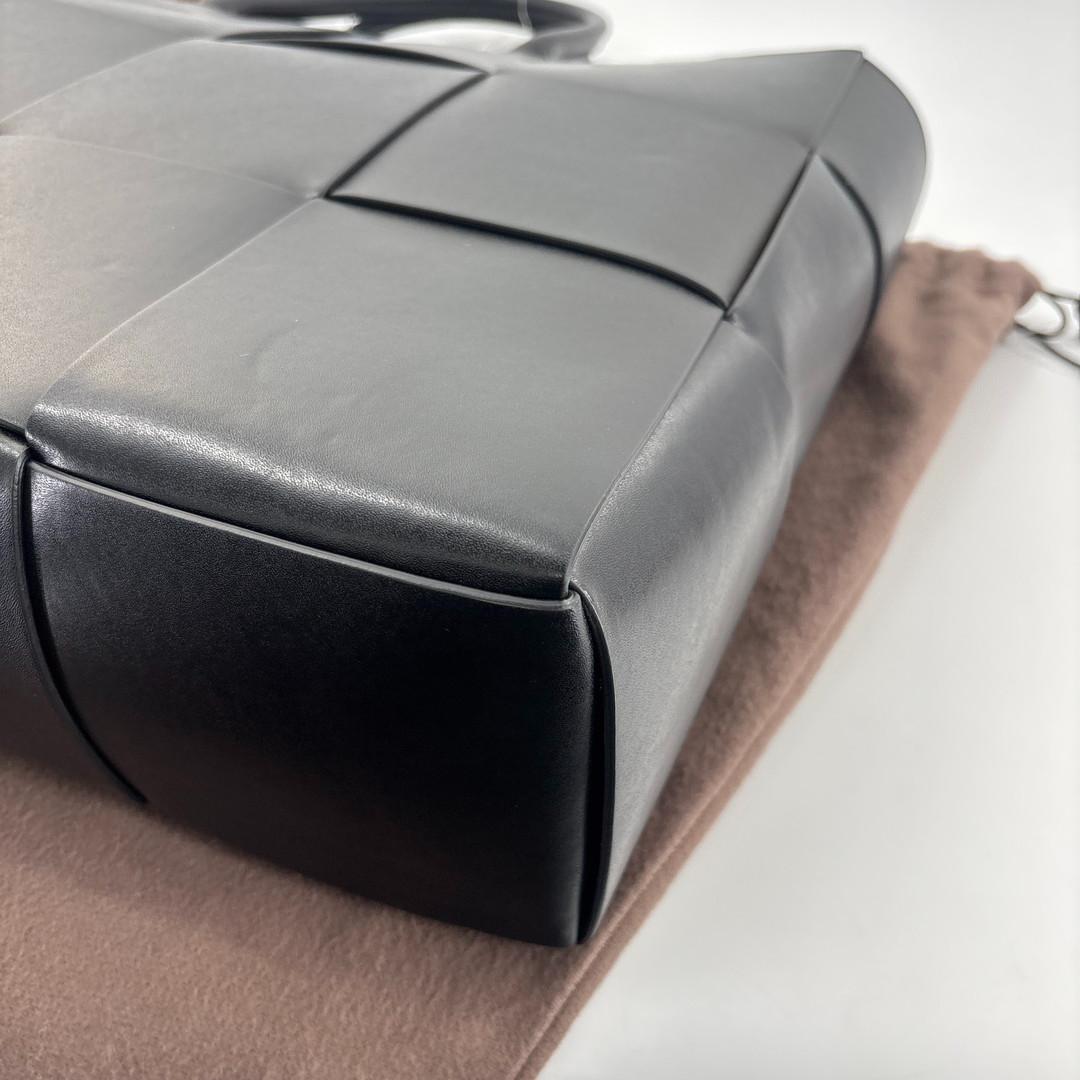 新品未使用 ボッテガヴェネタ アルコラージ マキシイントレチャート トートバッグ