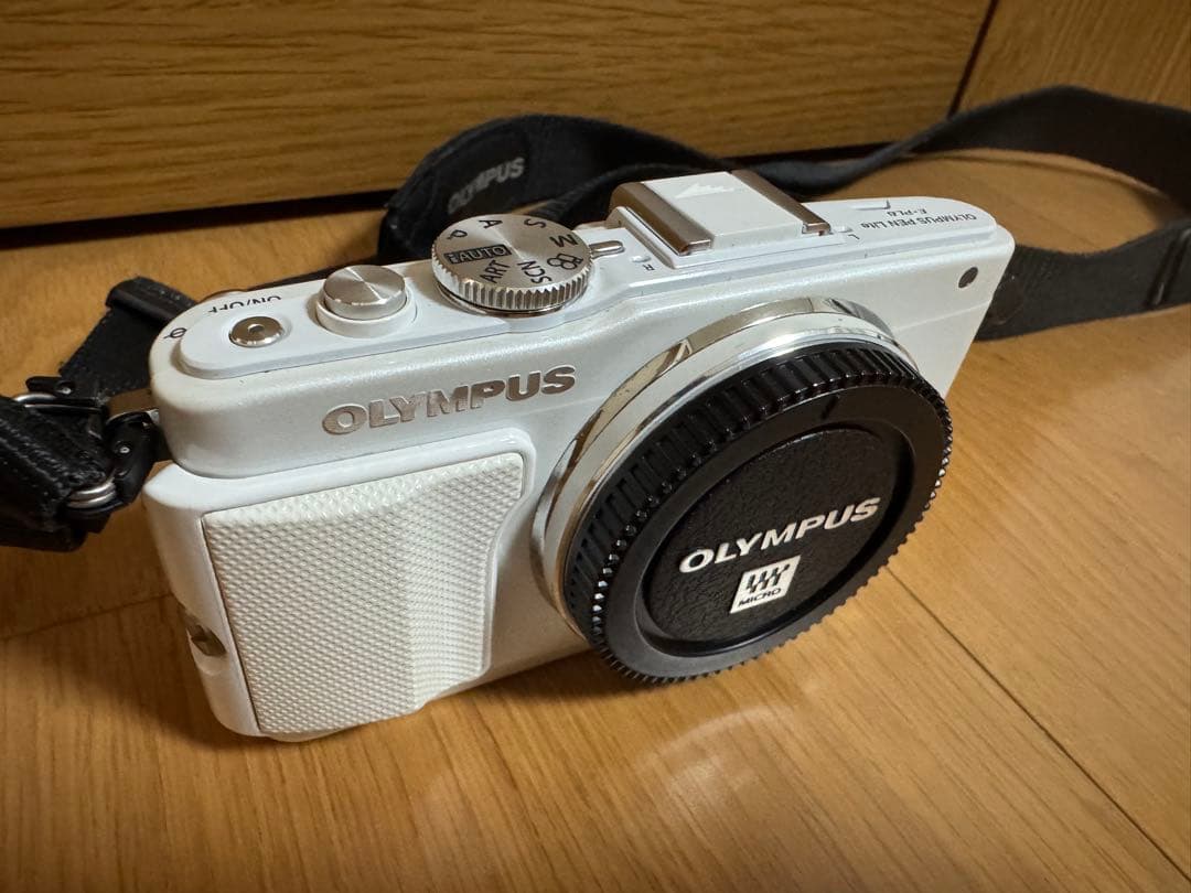 OLYMPUS PEN Lite E-PL6 ダブルレンズキット