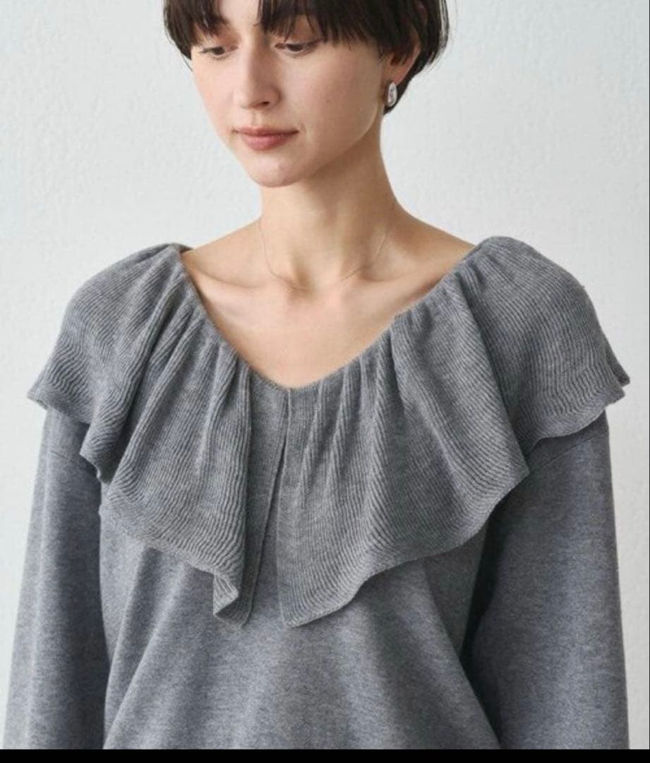 Loungedress ラウンジドレス　フリルカラーニット