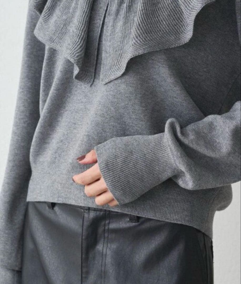 Loungedress ラウンジドレス　フリルカラーニット