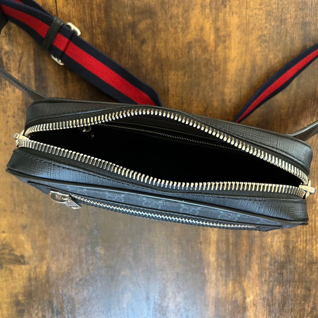 美品　GUCCI ボディバッグ グレー・ブラック