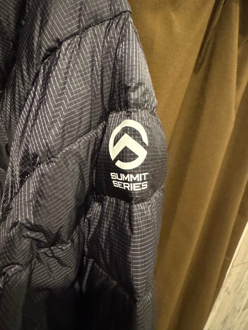 THE NORTH FACEダウンジャケット サミットシリーズ　ノースフェイス