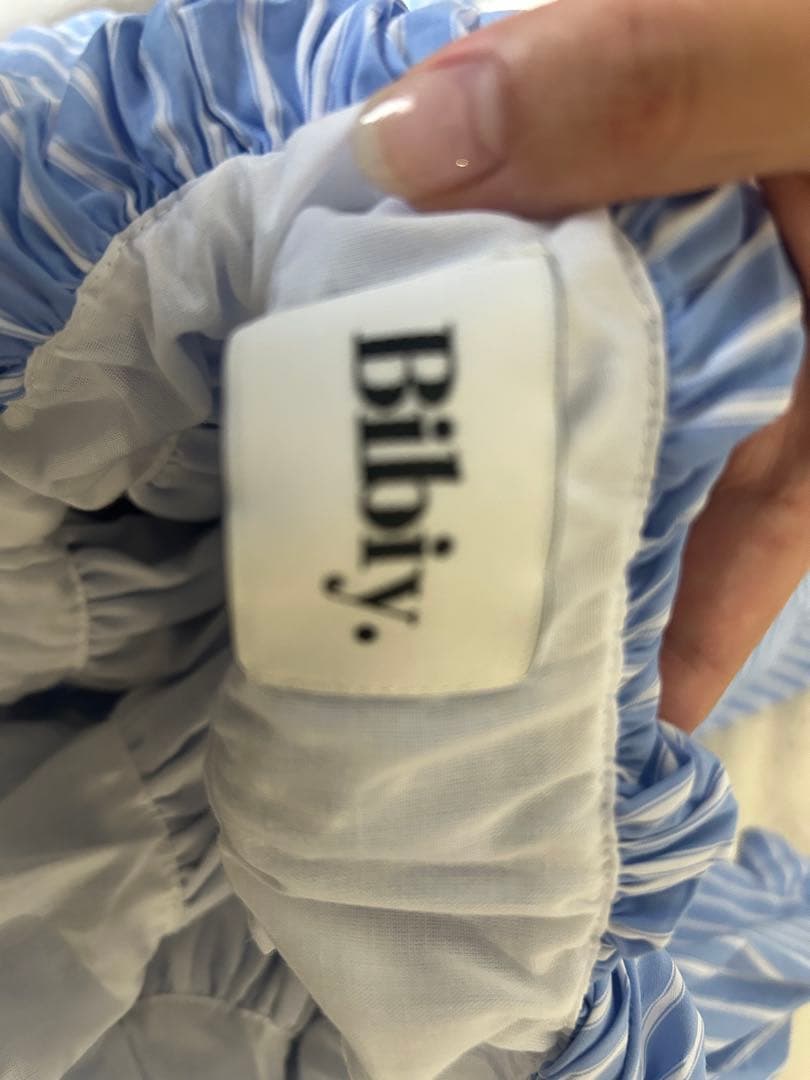 Bibiy. オフショルダーキャミソール 青白ストライプ