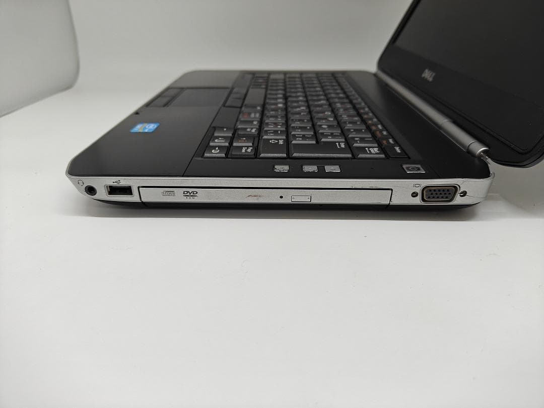 【DELL】爆速 Corei7/SSD256GB ノートパソコン 8GB A7