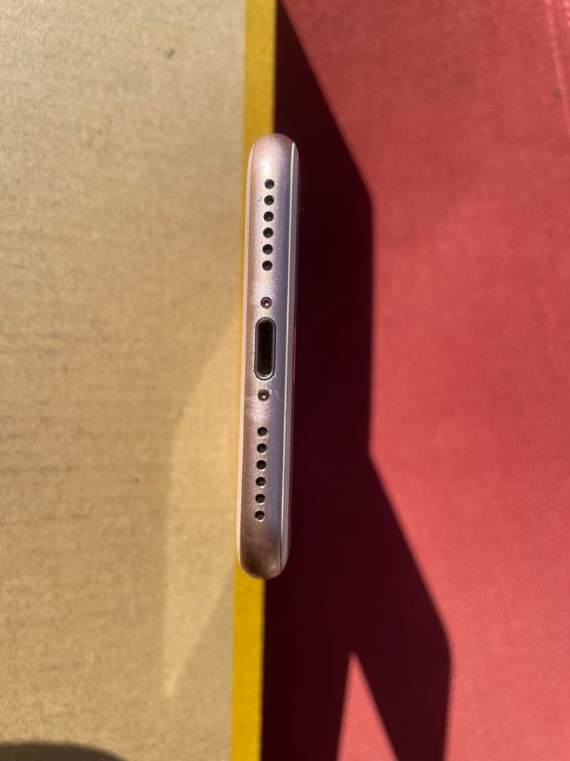 Apple iPhone 8 silver 本体