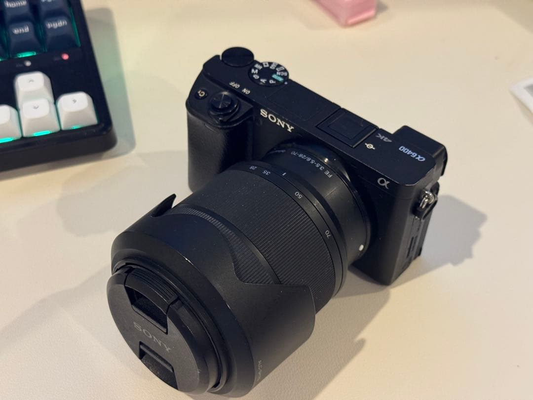 「海外版」Sony α6400 ミラーレスカメラ「SEL2870付き」