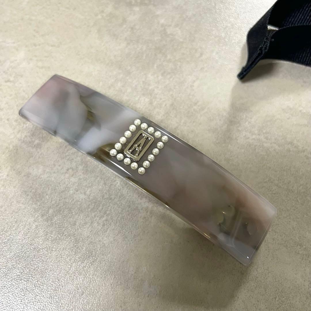 完売品　ALEXANDRE DE PARIS ヘアアクセサリー　バレッタ