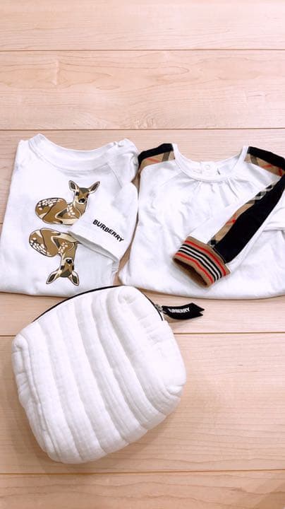 春服　Burberry ベビー　ロンパース　60〜70 新生児　キッズ