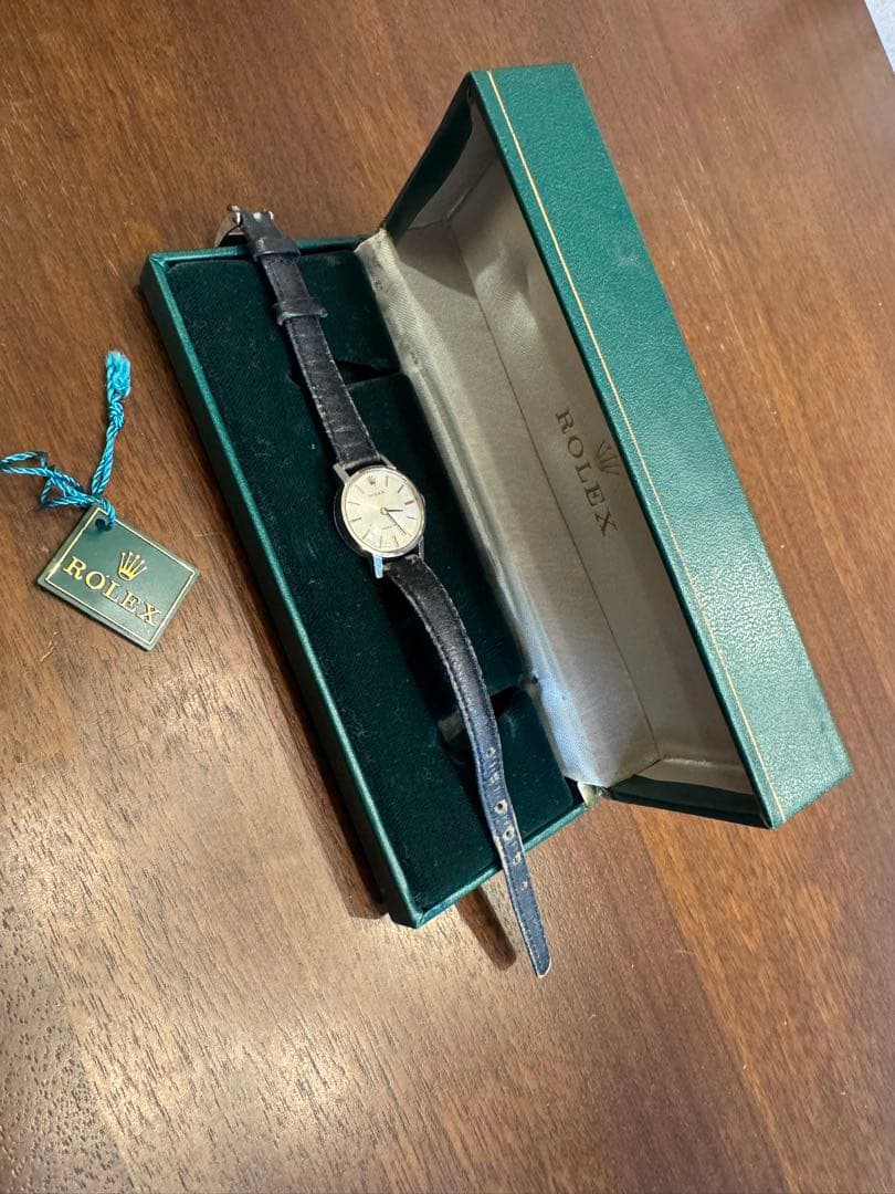 ロレックスのアンティーク腕時計「PRECISION」です。